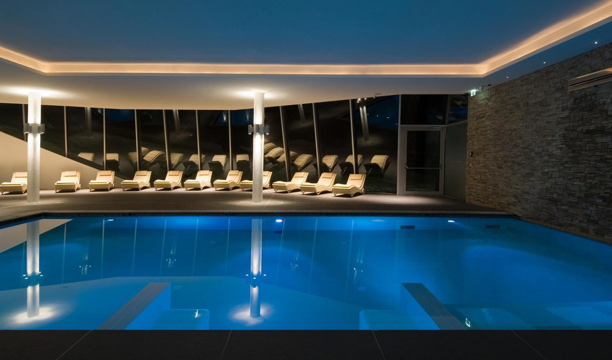 Paramount Alma Suites セスト エクステリア 写真